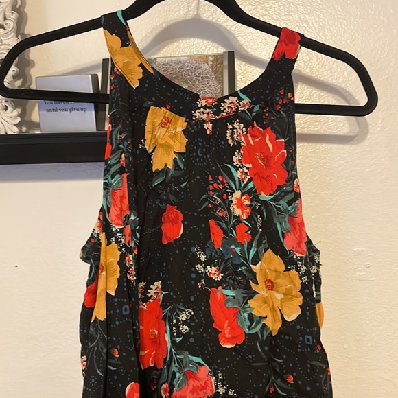 Torrid summer top, sz 00 - Picture 2 of 5